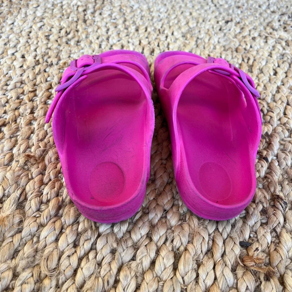 Birkenstock Arizona EVA Neon‎ Pink Sandals Kids Size 34 US 3 Waterproof Slide